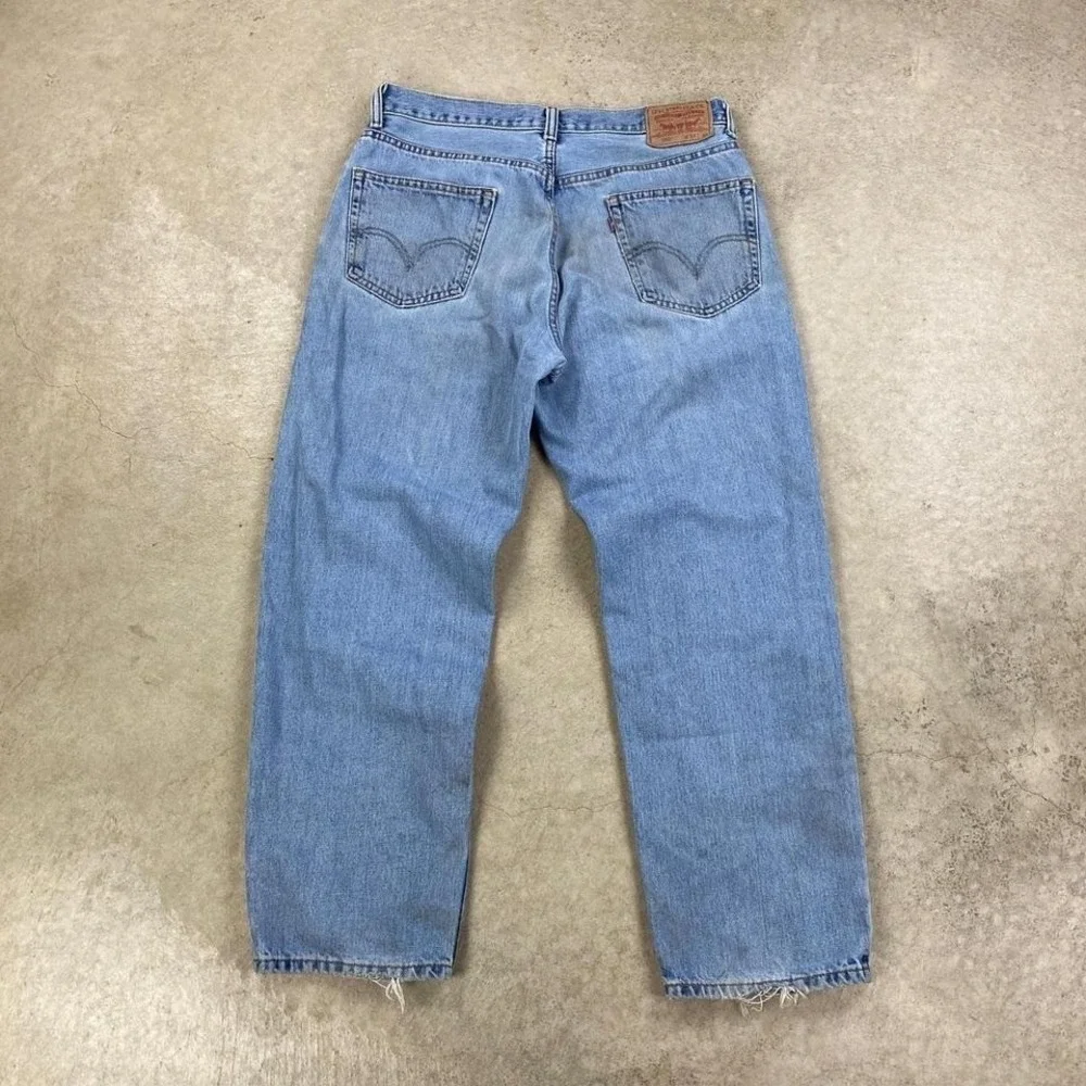 Vintage Levis 550 Jeans Size 34x30‎ Blue Light Wash Denim Relaxed Fit Straight